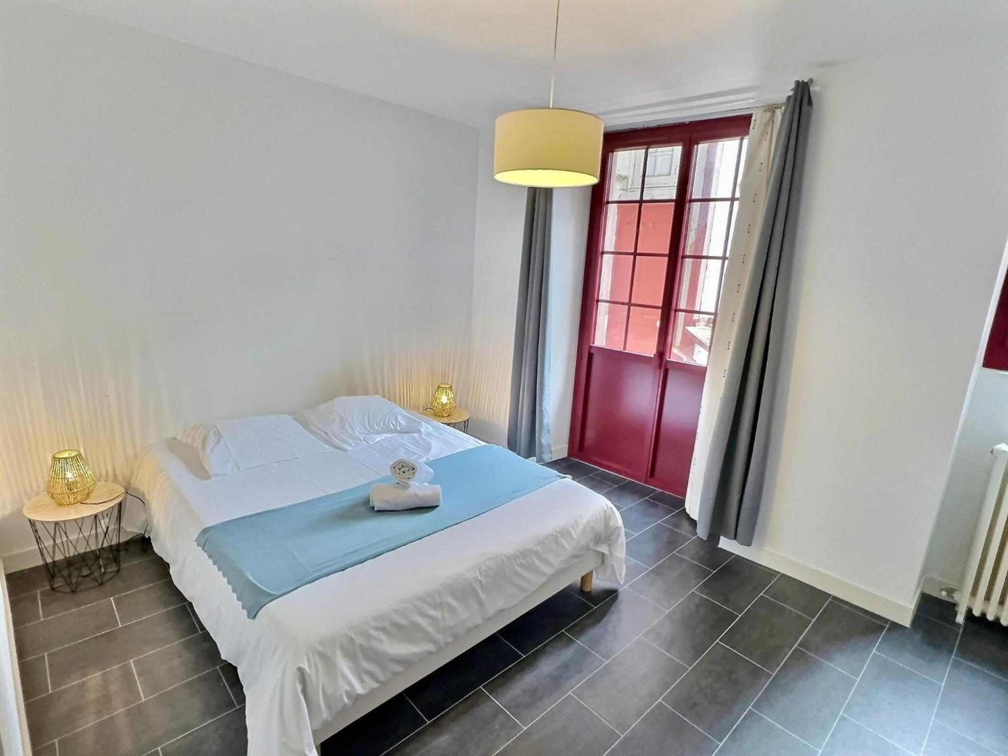 Wonderhost, Superbes Volumes Et Charme De L'Ancien Lejlighed Pau Eksteriør billede